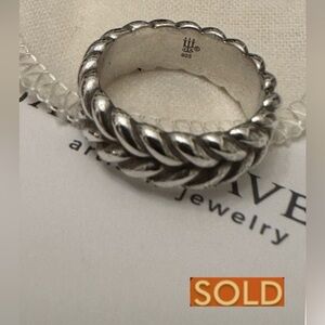 ❌SOLD ❌ Retired James Avery Heavy Woven Band Ring Size 8.5 - Complete box/pouch